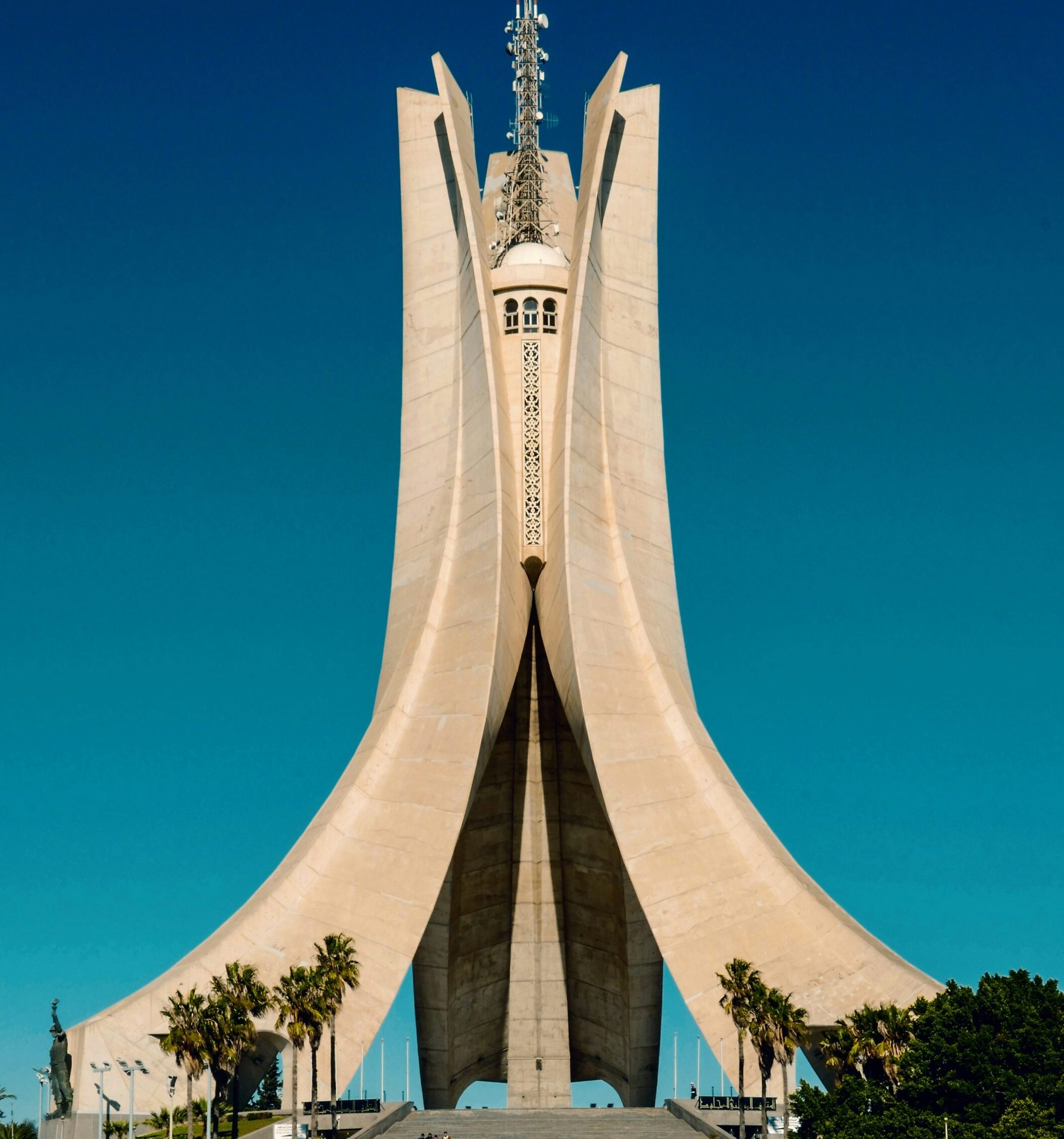 kamel-bouziane-CUdD99MGPVo-unsplash
